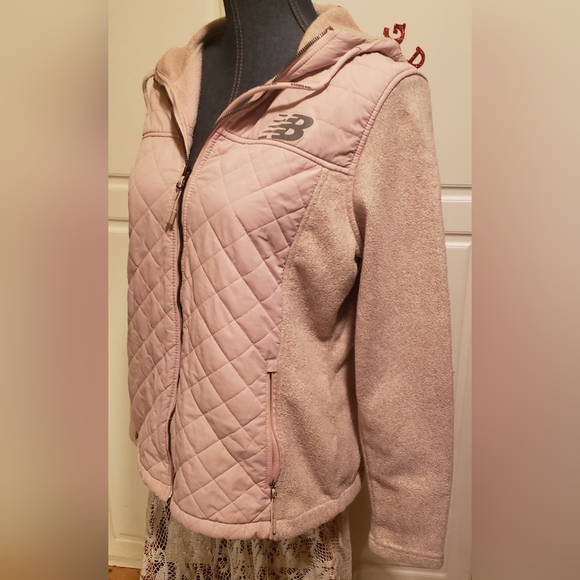 New Balance Women's Light Pink Quilted Puffer Jacket (XL) - Picture 1 of 10